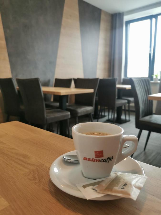 Ala Hotel Bystrice nad Pernstejnem Exteriör bild
